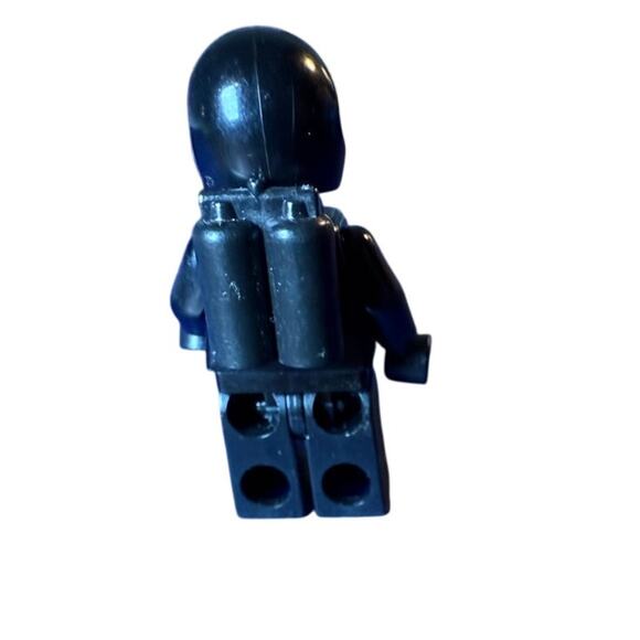 LEGO Minifigure SP001 Blacktron I Space w/ Airtank and Helmet no Visor Screen - Picture 5 of 7